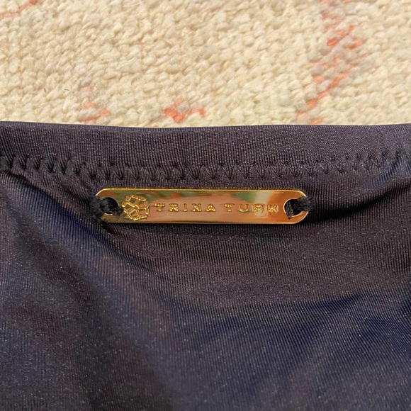 NWT Trina Turk Black Shirred Side Bikini Bottoms, 6 - Picture 7 of 7